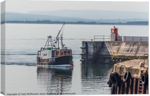 Morning Star INS 87 Moray Firth's Prolific Catch Canvas Print by Tom McPherson