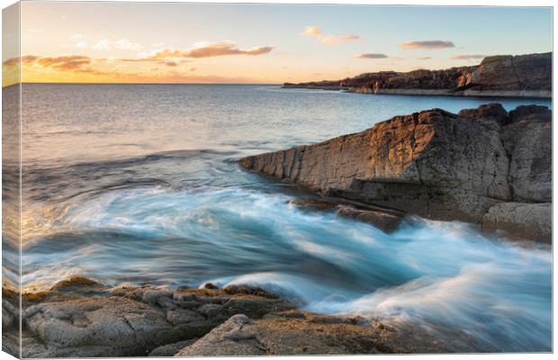 Clachtoll beach at sunset Canvas Print by Tony Higginson