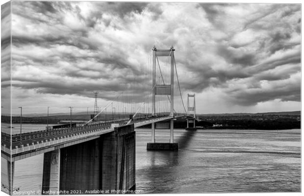 The Severn  suspension bridge  Canvas Print by kathy white
