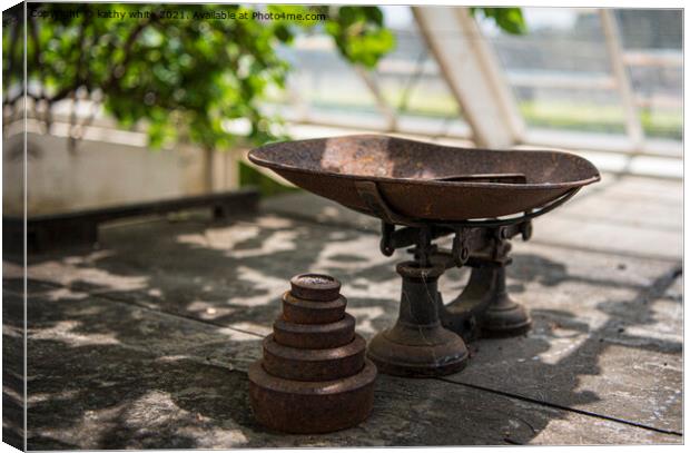 Old weighing scales  Canvas Print by kathy white