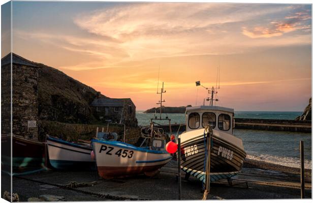  Mullion cornwall sunset,with fishing boats Canvas Print by kathy white