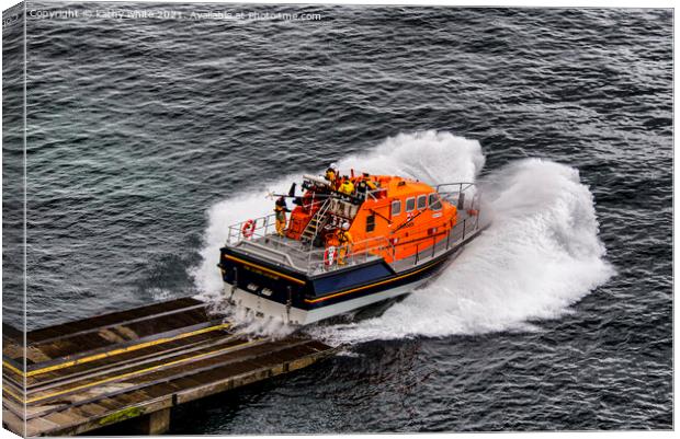 Launching of the Lizard Lifeboat Canvas Print by kathy white