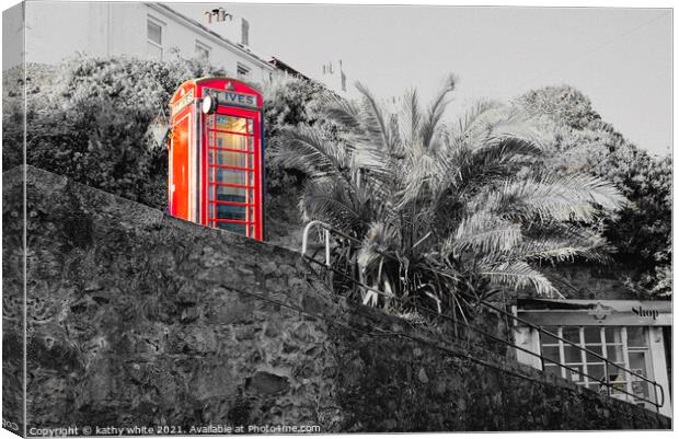 Classic British red telephone box  Canvas Print by kathy white