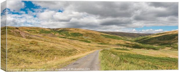 The Hudes Hope in late summer panorama (2) Canvas Print by Richard Laidler