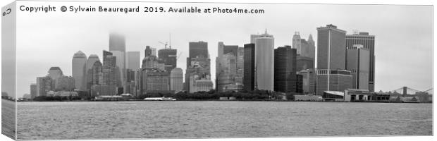 Manhattan, New York, under the rain, bw, pano 3:1 Canvas Print by Sylvain Beauregard