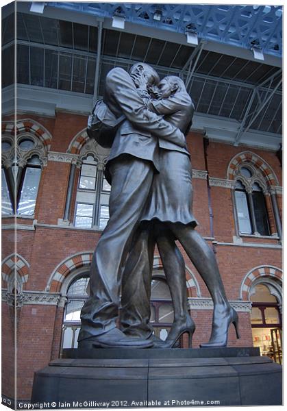 Saint Pancras Station Kissing Couple Canvas Print by Iain McGillivray