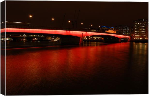 London Bridge 5 Canvas Print by Iain McGillivray