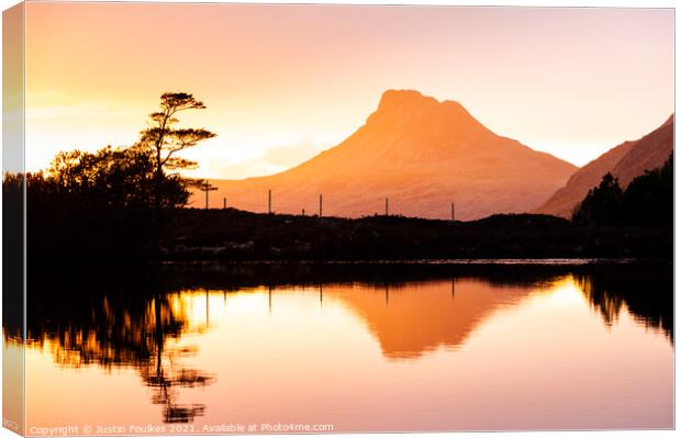 Stac Pollaidh sunset Canvas Print by Justin Foulkes