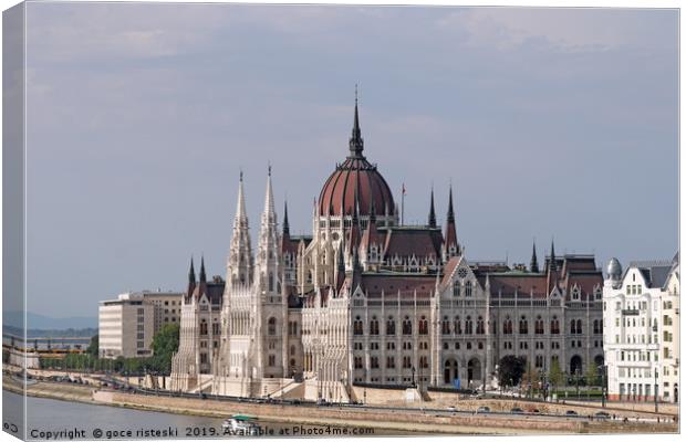 Hungarian Parliament building on Danube river Buda Canvas Print by goce risteski