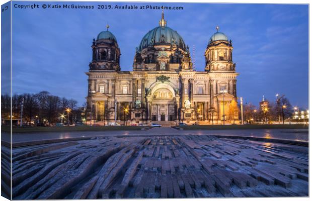 Berlier Dom (Berlin Cathedral) during sunset Canvas Print by Katie McGuinness