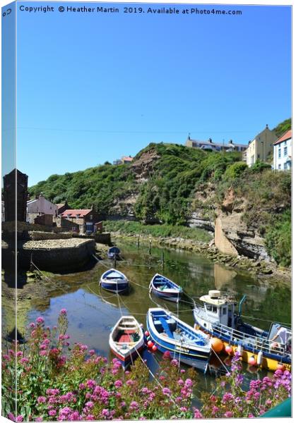 Staithes, North Yorkshire Canvas Print by Heather McGow