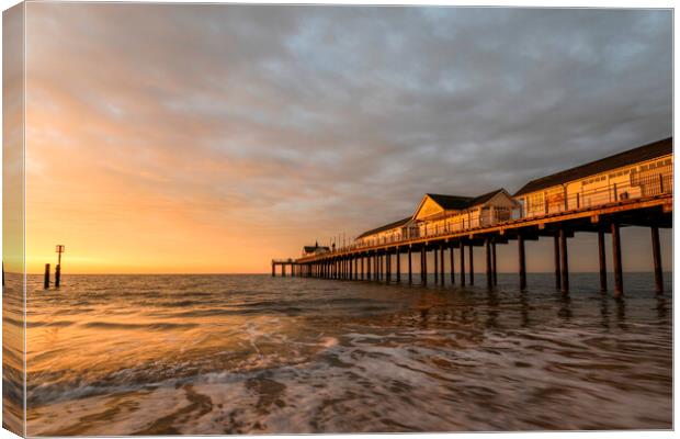 Southwold Pier Suffolk Canvas Print by Robbie Spencer
