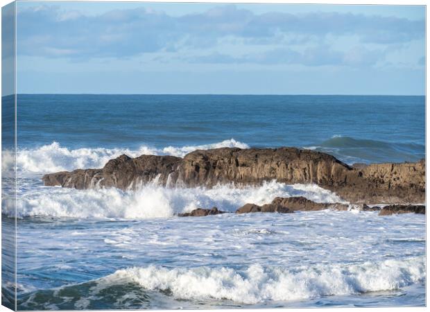 Waves at Bude Breakwater Canvas Print by Tony Twyman