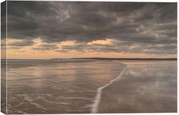 A cloudy sunset at Westward Ho! Canvas Print by Tony Twyman