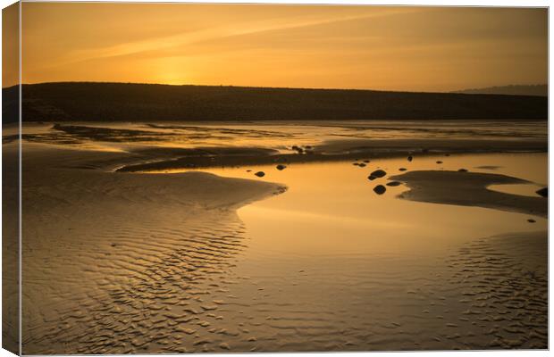 Golden Westward Ho sunrise Canvas Print by Tony Twyman