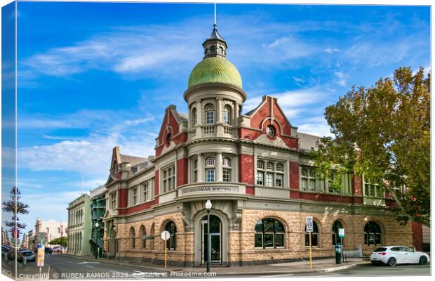 The old building in Fremantle, Australia.  Canvas Print by RUBEN RAMOS