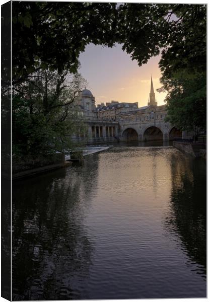 Fabulous Pulteney Bridge in Bath at sunset  Canvas Print by Duncan Savidge