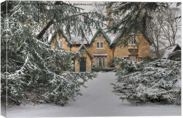 Royal Victoria Park’s fairytale cottage peeking through the evergreen snow Canvas Print by Duncan Savidge