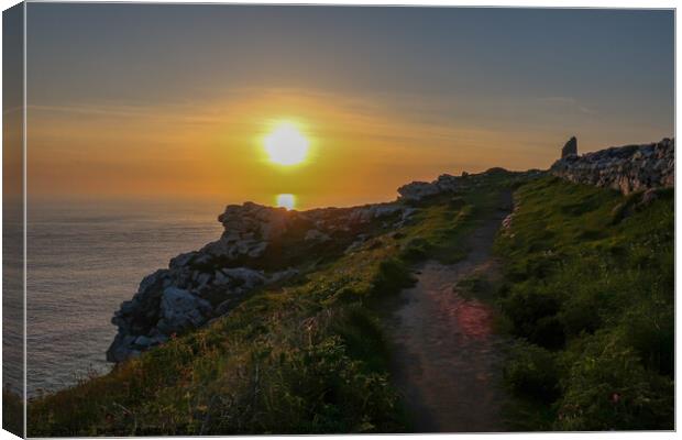 Sunset over South West coast path Canvas Print by Brenda Belcher