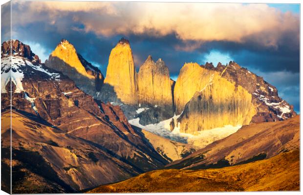 Torres del Paine dawn spire. Canvas Print by Ashley Cooper