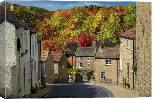 Autumn in Richmond Yorkshire  Canvas Print by Alison Chambers