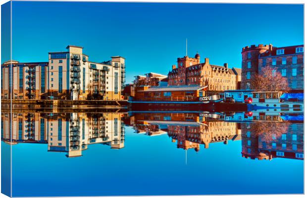 The Shore, Leith Canvas Print by Alison Chambers