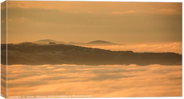 Cloud inversion  Canvas Print by Simon Johnson