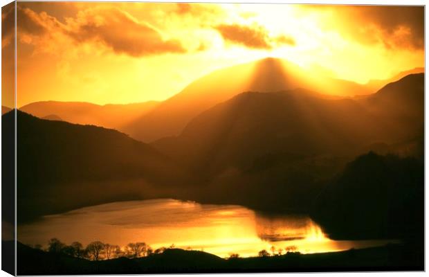 Nant Gwnant Sunset Canvas Print by Simon Johnson