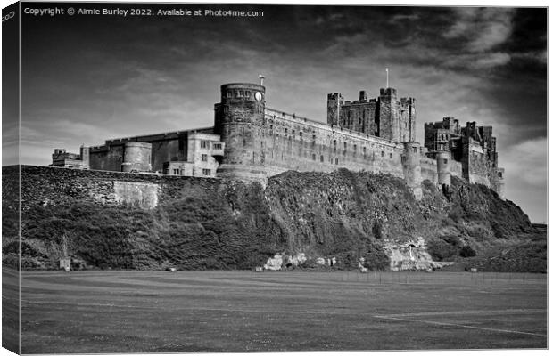 Bamburgh in black and white Canvas Print by Aimie Burley