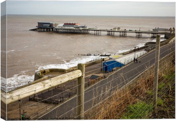 Cromer Pier, North Norfolk Coast Canvas Print by Chris Yaxley