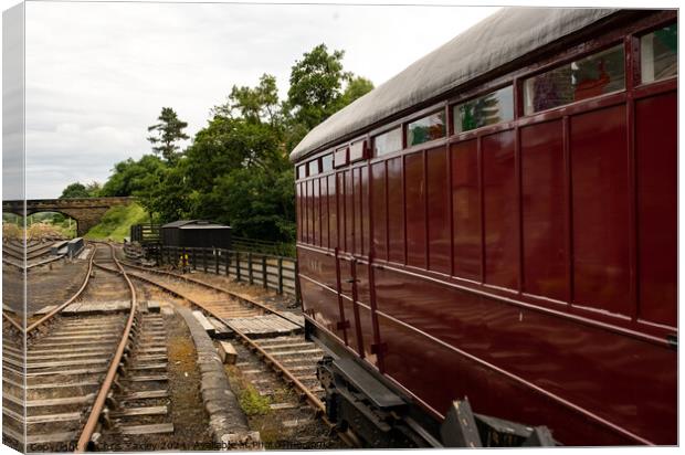 Traditional railway carriage on the North York Moors Railway Canvas Print by Chris Yaxley