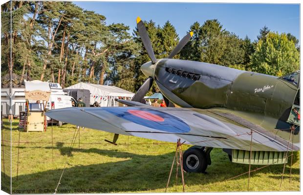 A vintage WW2 Spitfire plane on display  Canvas Print by Chris Yaxley