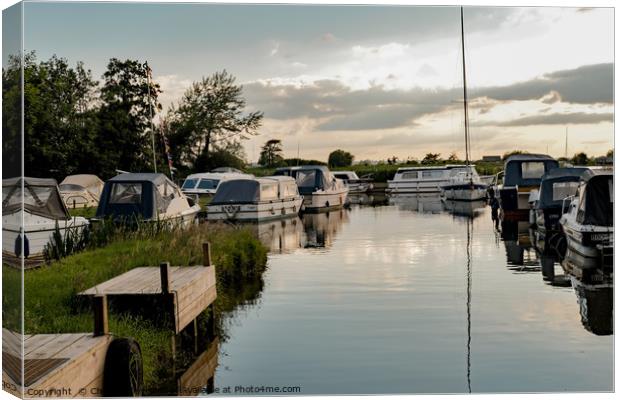 Dusk at Thurne Dyke, Norfolk Canvas Print by Chris Yaxley