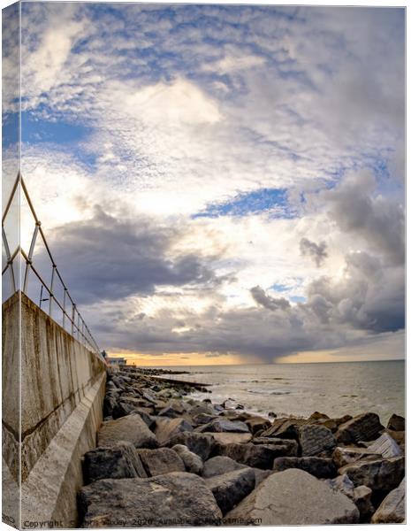Storm clouds over the North Norfolk coast Canvas Print by Chris Yaxley
