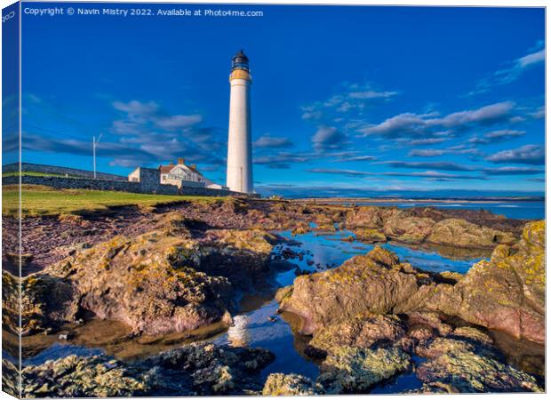 Scurdie Ness Light House,  Montrose  Canvas Print by Navin Mistry