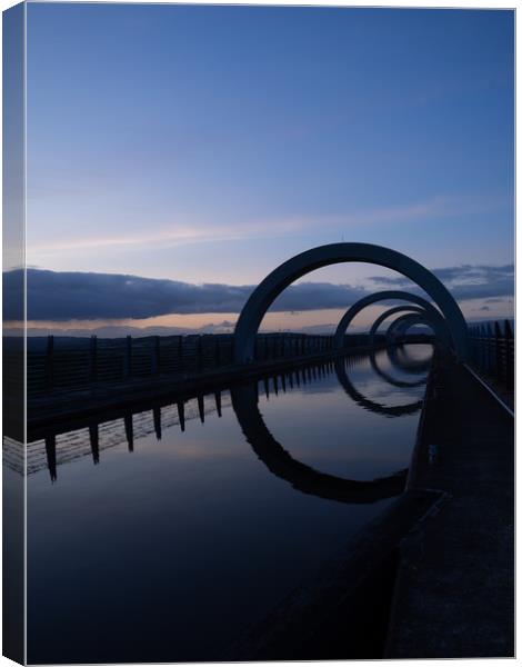 The Falkirk Wheel At Sunset Canvas Print by Emma Dickson