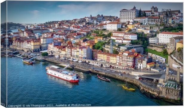 The City of Porto Canvas Print by Viv Thompson