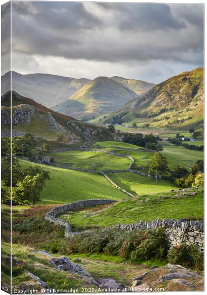 Valley Hills Canvas Print by Si Betteridge