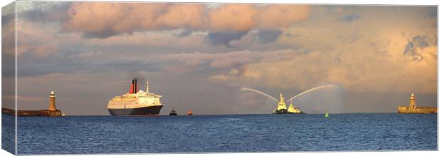 Coast - QE2 meets welcome tugs on the Tyne  Canvas Print by David Turnbull