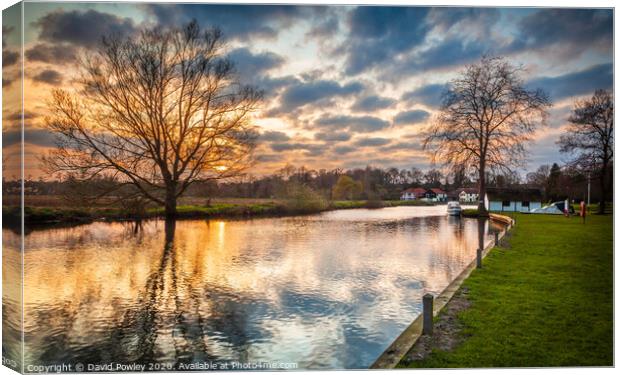Coltishall river sunset Canvas Print by David Powley