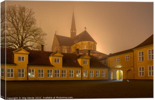 Roskilde Cathedral a foggy night, behind the courtyard of the ye Canvas Print by Stig Alenäs