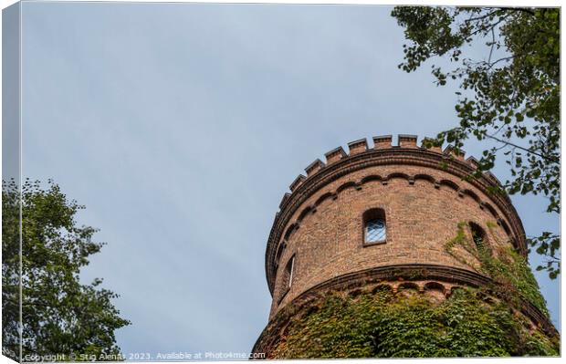 the round tower of the king's house in Lund against a blue sky Canvas Print by Stig Alenäs