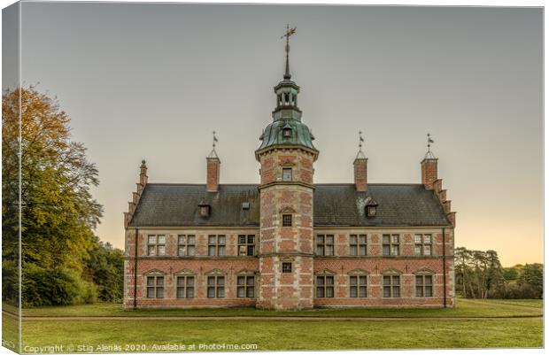 Frederiksborg Bath House Castle on a green lawn Canvas Print by Stig Alenäs