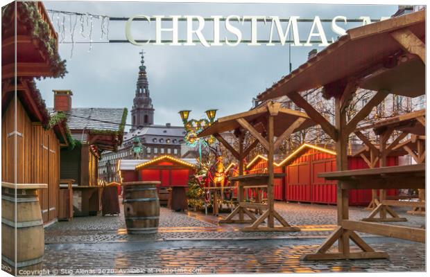 Christmas Market at Amagertorv Copenhagen Canvas Print by Stig Alenäs