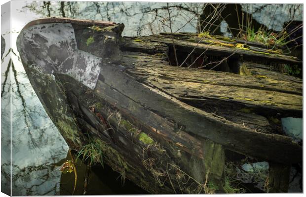 The once proud oaken barge. Canvas Print by Steve Taylor