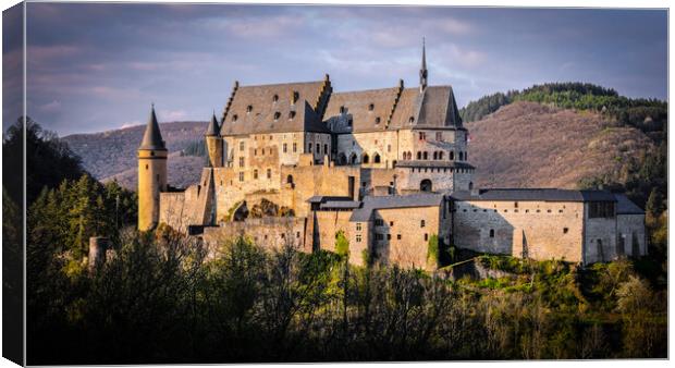 Famous Castle Vianden in Luxemburg Canvas Print by Erik Lattwein