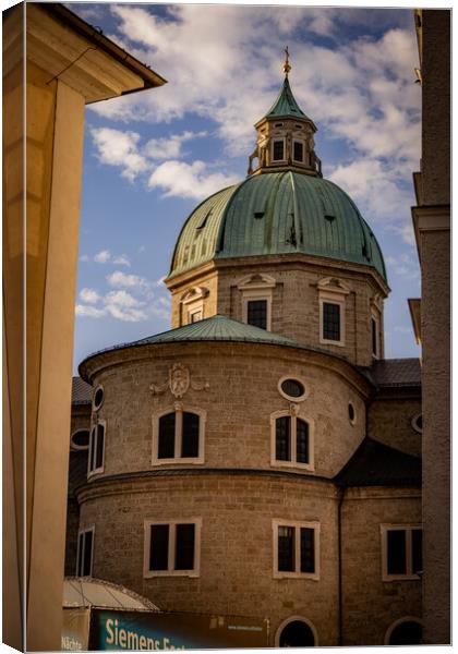 Salzburg Cathedral in the old town - SALZBURG, AUSTRIA, EUROPE - AUGUST 3, 2021 Canvas Print by Erik Lattwein