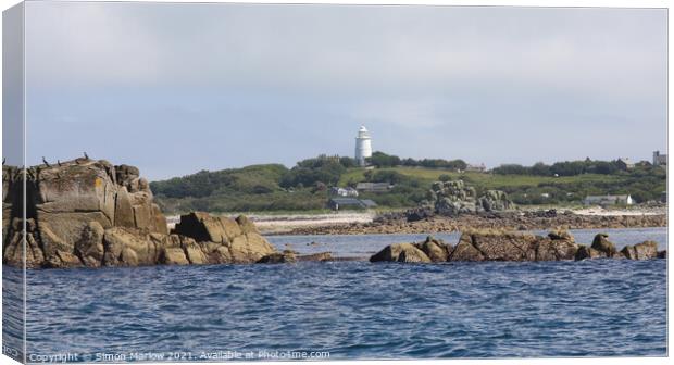 Looking in towards St Mary's in the Isles of Scill Canvas Print by Simon Marlow