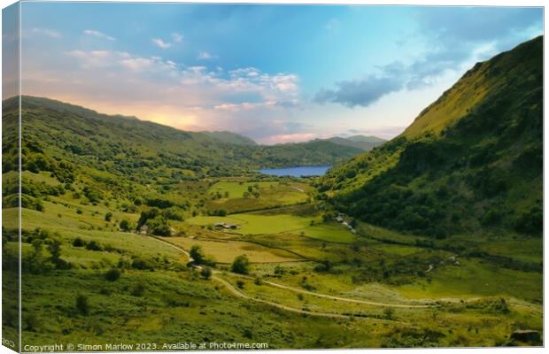 Beautiful view overlooking Snowdonia Canvas Print by Simon Marlow