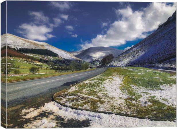 Snowdonia winter landscape Canvas Print by Simon Marlow